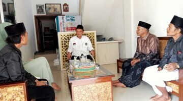 Seorang Warga Australia Resmi Memeluk Islam di Masjid Raya Baiturrahman Banda Aceh