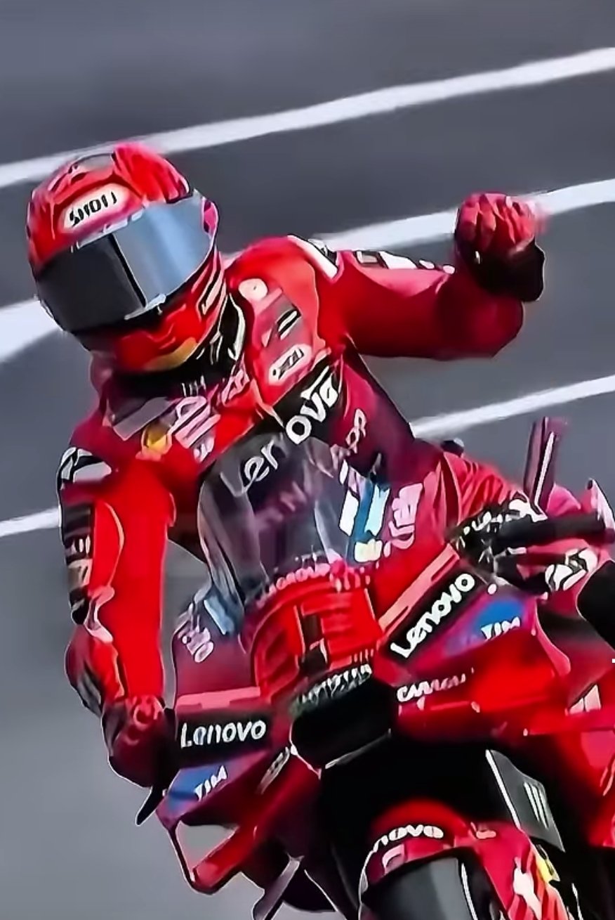 Marc Marquez Diduga Patah Tulang Bahu Kanan Usai Tabrakan dengan Marco ...
