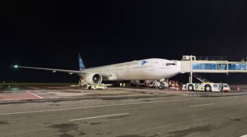 Wabup Loteng Nursiah Lepas 393 Calon Haji Kloter 2, Pesan Jaga Kesehatan dan Taati Aturan di Tanah Suci