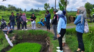 GONCANG! KEJARI LOTENG TURUN GUNUNG, SELAMATKAN 256 RIBU METER TANAH DESA DARI CENGKERAMAN SENGKETA